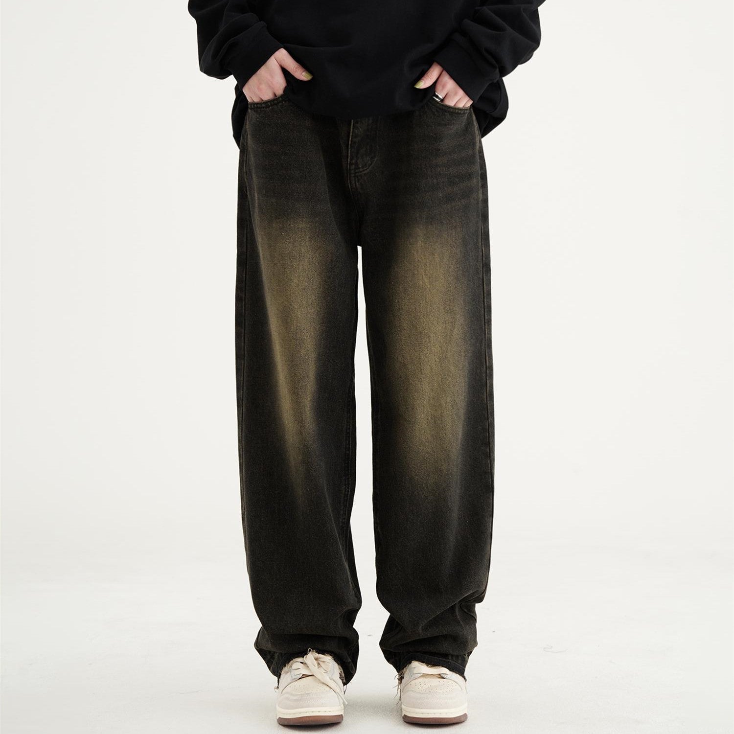 Men’s Distressed Retro Jeans