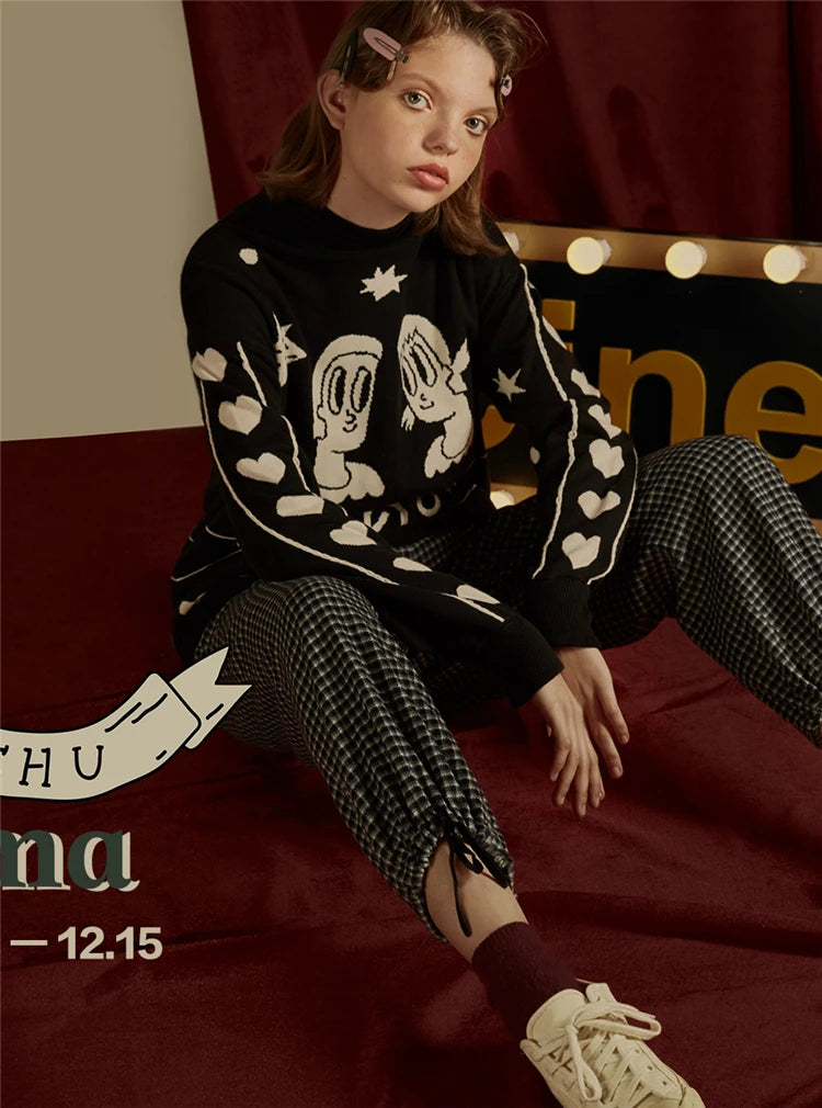 YY Graphic Turtleneck