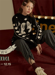 YY Graphic Turtleneck