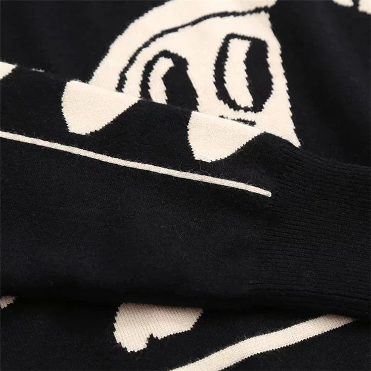 YY Graphic Turtleneck