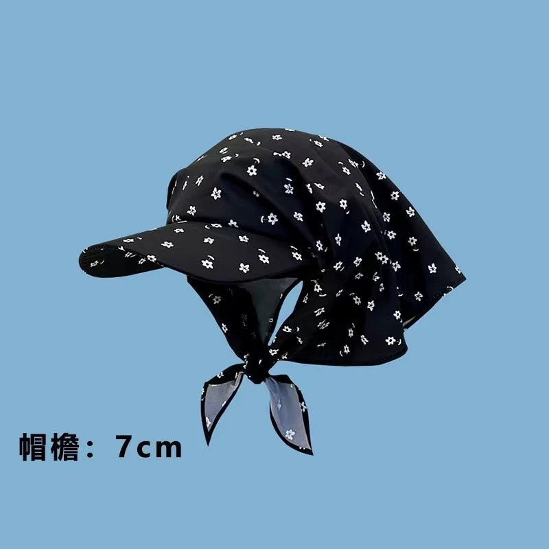 Vintage style baseball cap with bandana