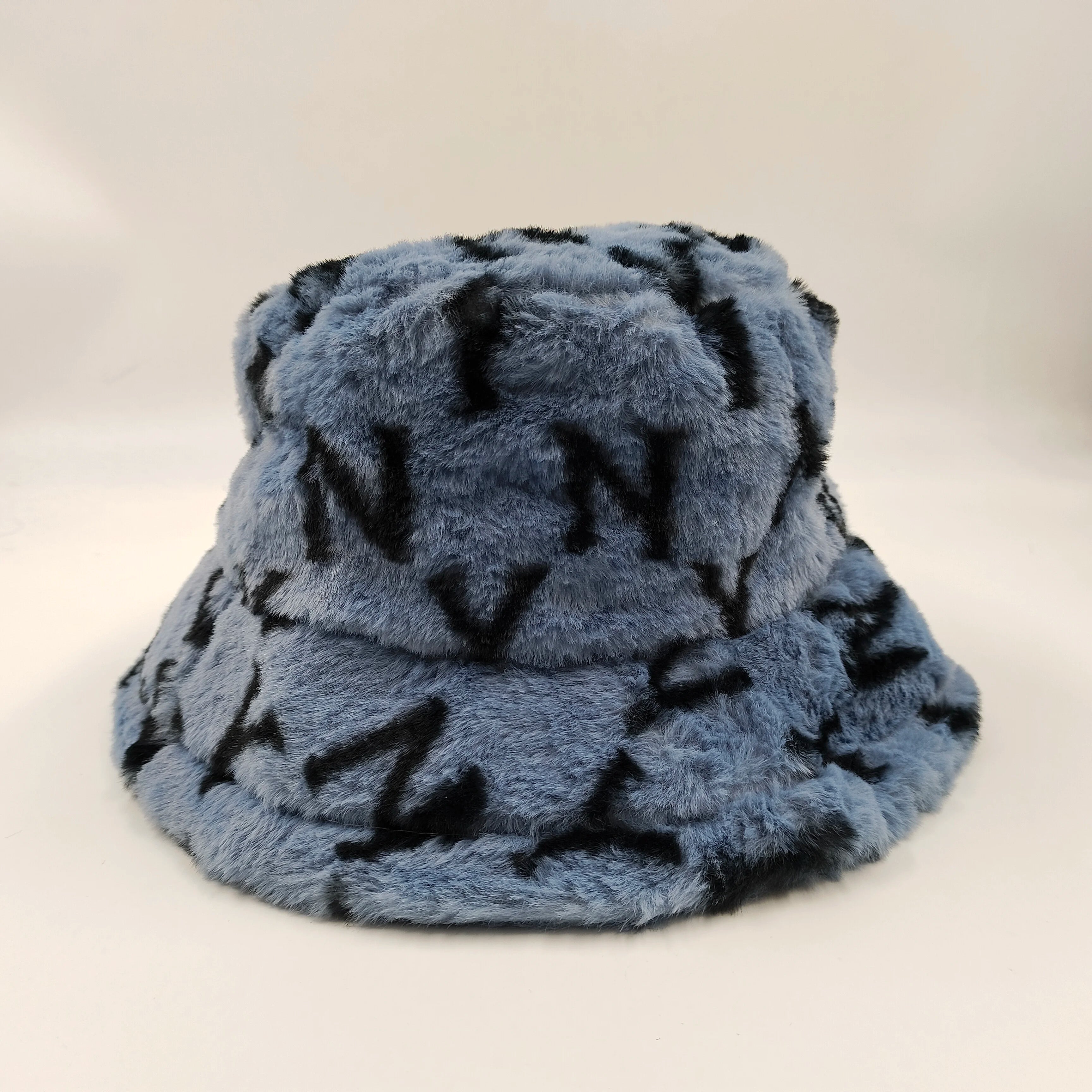 FLY Furry hat