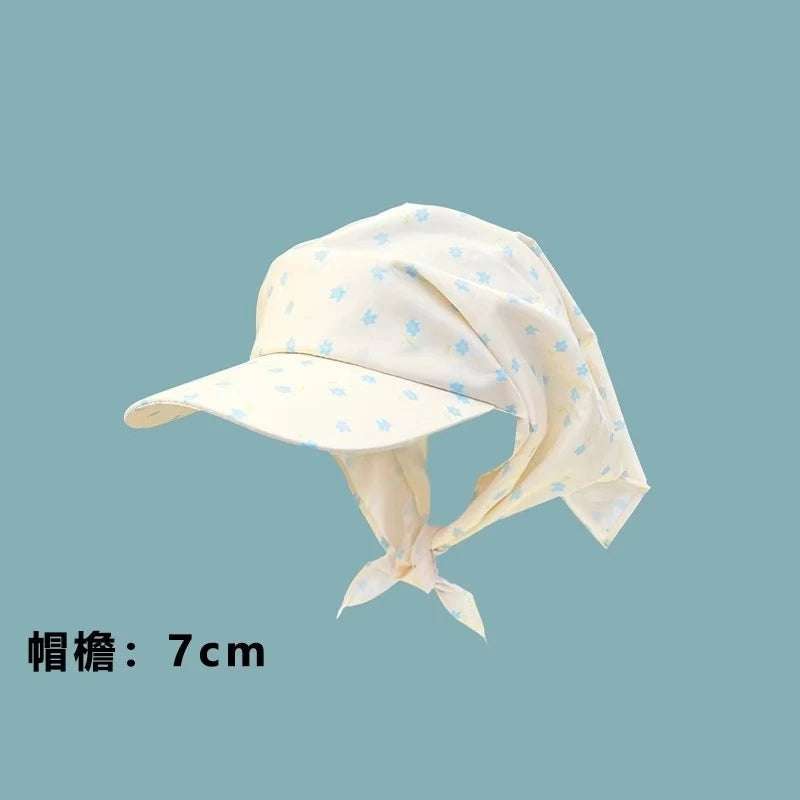 Vintage style baseball cap with bandana
