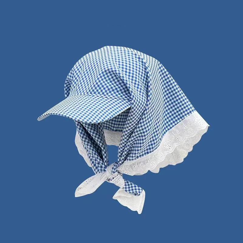 Vintage style baseball cap with bandana
