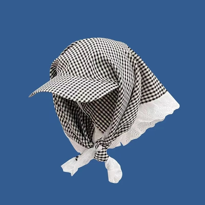 Vintage style baseball cap with bandana