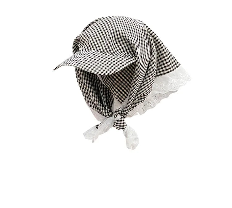 Vintage style baseball cap with bandana