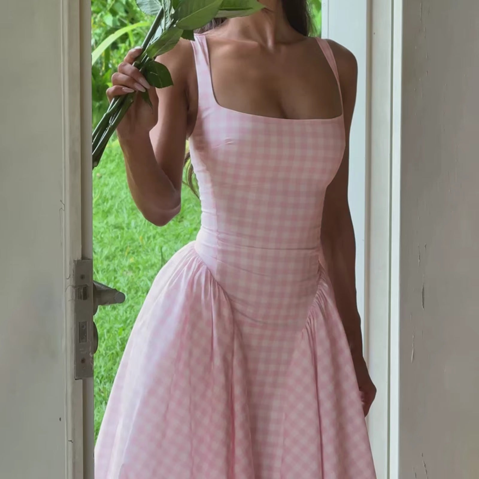 Yaela- Puffy plaid dress
